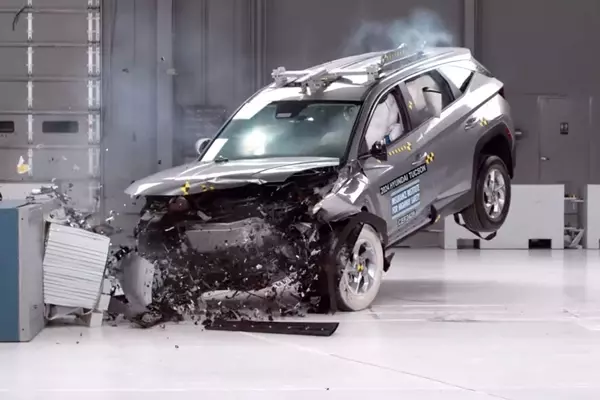 Safety Showdown: Honda CR-V, Nissan Rogue, and Hyundai Tucson