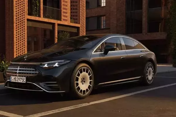 The Revolutionary 2027 Mercedes-Benz EQS: Enhanced Range, Advanced Technology, and a Glimpse into the Future of Driving