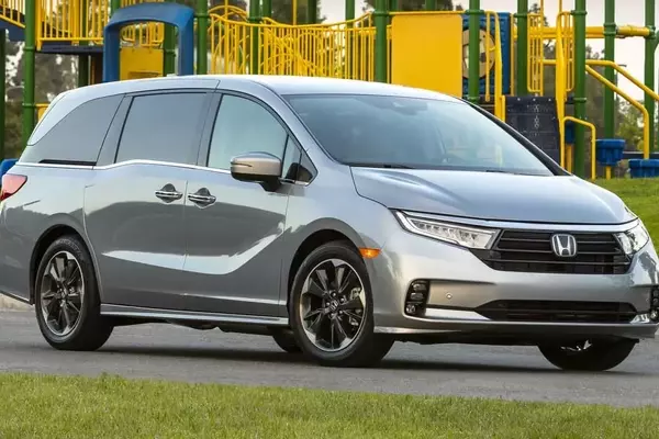 Honda Odyssey Airbag Recall: Safety Concerns Addressed for 440,000 Minivans