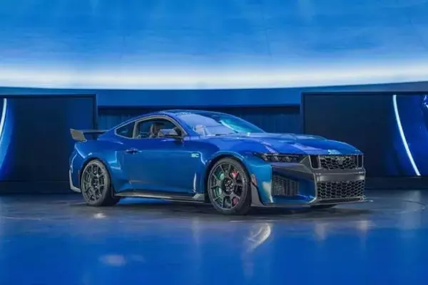 Ford Unveils 2026 Mustang Dark Horse SC with Near-800 Horsepower