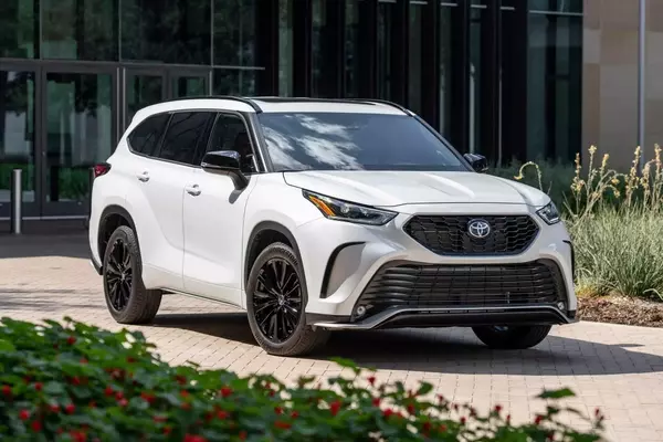 2026 Toyota Highlander: An In-depth Review of Performance, Features, and Value