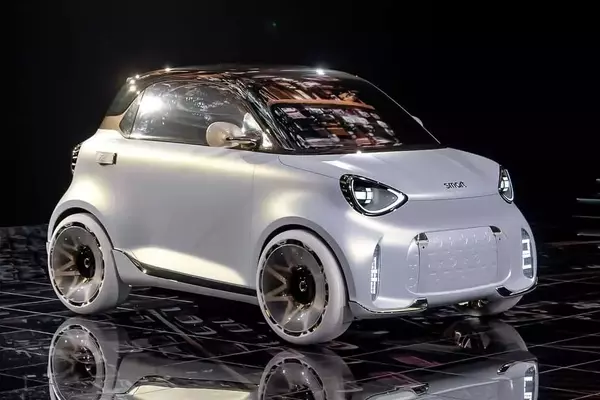 The Smart Car: A Return to Compact Electric Driving