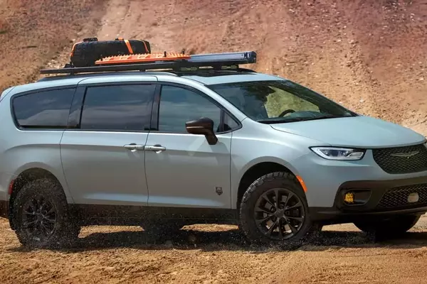 Chrysler Considers Production for Off-Road Pacifica Minivan