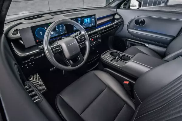 2027 Hyundai Ioniq 9 Black Ink Edition: A Glimpse into the Top-Tier Electric SUV