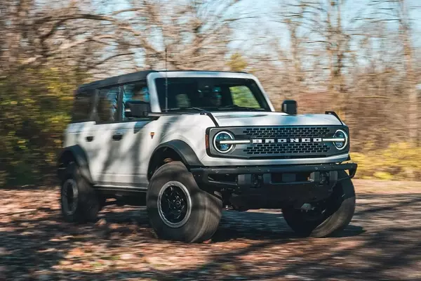 Ford Bronco Faces New Recall Over Drivetrain Issues