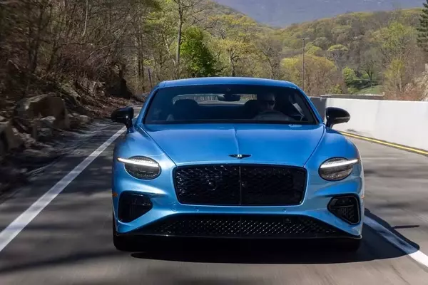 Bentley Unveils the 2026 Continental GT S: A New Era of Performance Hybrid Luxury