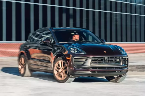 Porsche to Discontinue Gasoline Macan Production This Summer