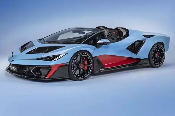 Lamborghini Unveils Fenomeno Roadster: A New Era of Open-Top Supercars
