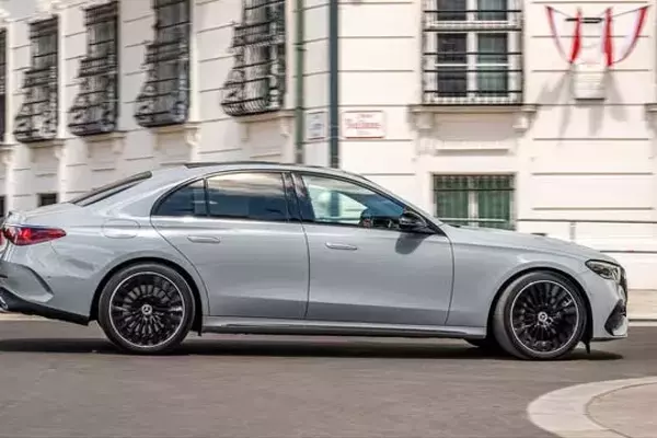 Choosing the Optimal Mercedes-Benz E-Class: The E450 4Matic Pinnacle