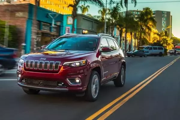 Jeep Cherokee Transmission Recall Issued for Over 61,000 SUVs