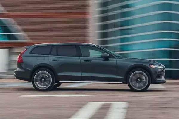 Volvo CEO Predicts Station Wagon Revival Amidst SUV Dominance