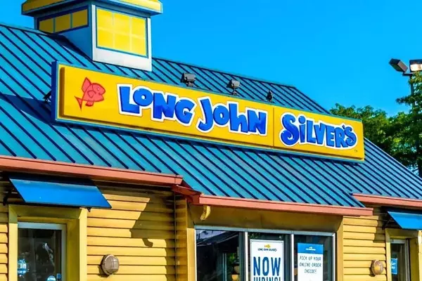 Long John Silver's Navigates Comeback with Strategic Closures and Revitalization Efforts