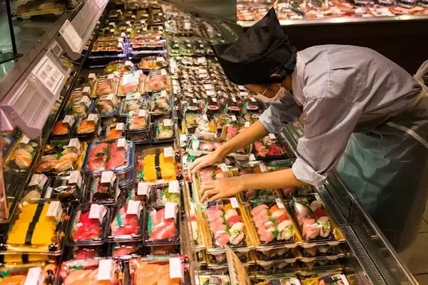 Grocery Sushi Industry Under Scrutiny for Alleged Worker Misclassification