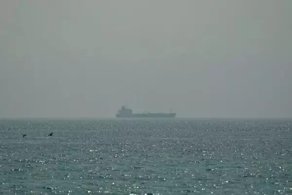 Global Oil Markets Stabilize Amid US-Iran De-escalation and Resumed Shipments
