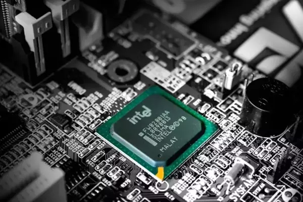 Intel's Advanced Packaging Technology Poised to Outpace TSMC in Cost Efficiency