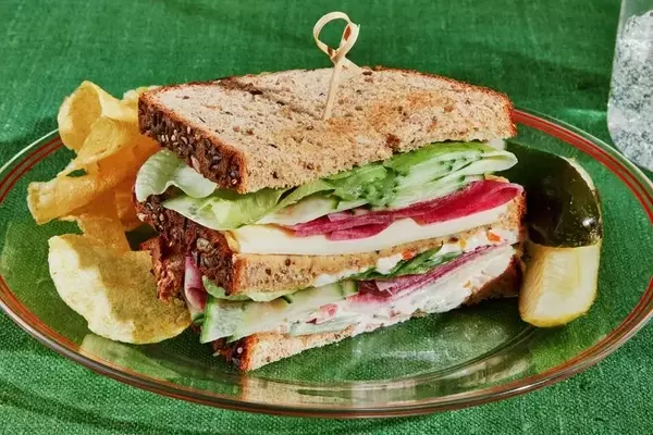 The Art of Crafting the Perfect Vegetarian Sandwich
