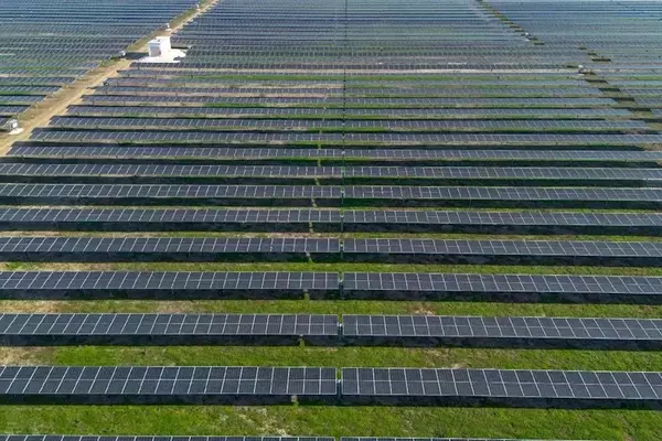 PPC Set to Acquire ABO Energy's Polish and Hungarian Assets, Expanding Renewable Portfolio