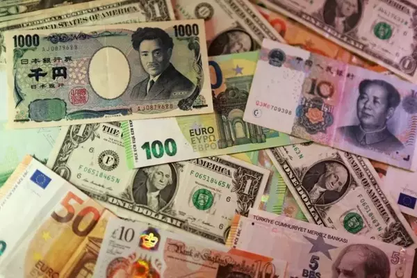 Dollar's Position Stabilizes Amidst Job Report Aftermath, Inflation Data Looms