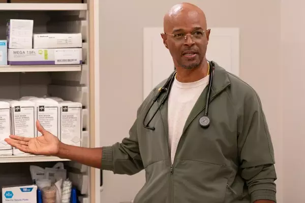 Damon Wayans to Guest Star on NBC's 'St. Denis Medical,' Reuniting with David Alan Grier