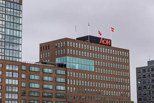 Aon Plc: A Valuation Dilemma Amidst Modest Growth