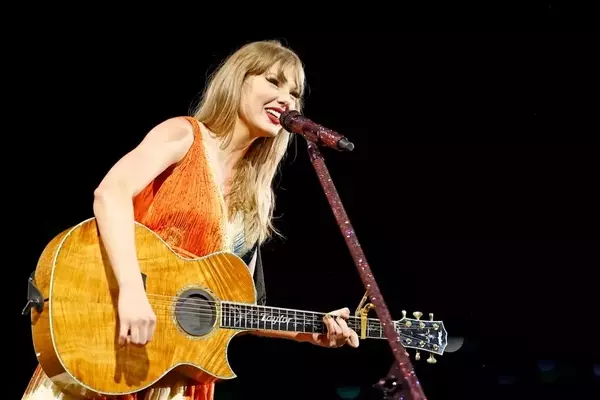 Taylor Swift Honored as Youngest Inductee into Nashville Songwriters Hall of Fame