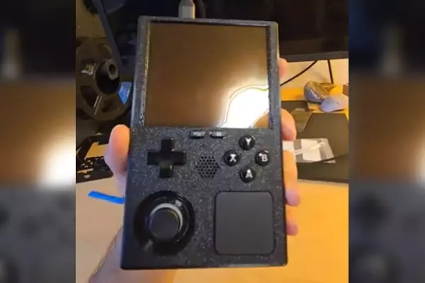 Game Boy-Inspired Steam Deck Customization: The 'Steam Boy'