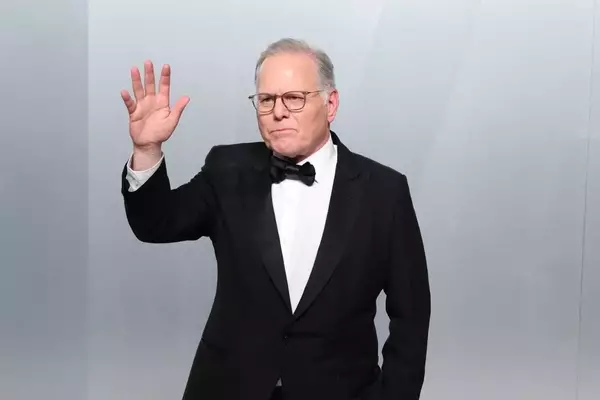Warner Bros. Discovery CEO David Zaslav's Substantial Stock Sales Amidst Paramount Merger Uncertainty