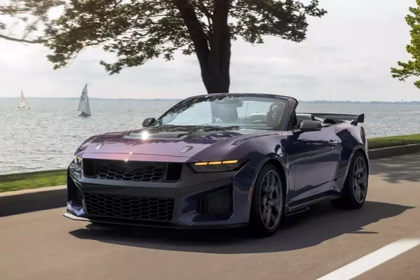 Unveiling the 2027 Ford Mustang Dark Horse SC Convertible