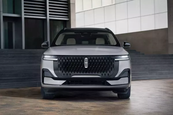 2027 Lincoln Nautilus Hybrid: A Glimpse into the Future of Luxury SUVs