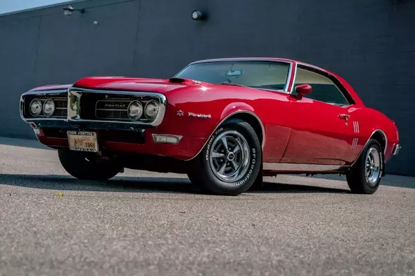 1968 Pontiac Firebird Coupe: A Timeless American Muscle Car with Driver Appeal