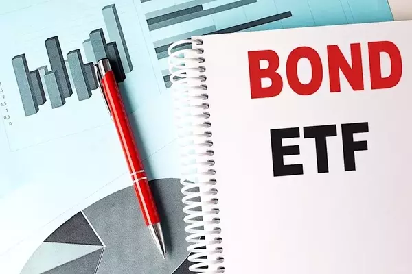 Rethinking Your Bond Investment: BSV Offers Stability Over BND's Long-Term Risk