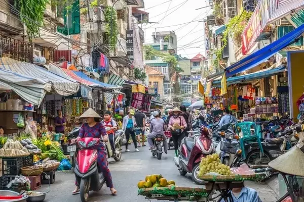 Navigating Vietnam's Economic Landscape: Opportunities and Risks for the VanEck Vietnam ETF (VNM)