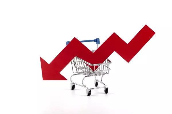 U.S. Consumer Sentiment Declines Amidst Inflationary Concerns