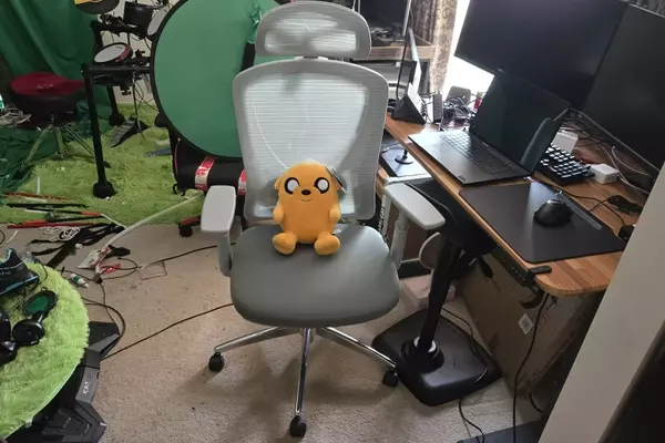 Boulies EP200 Gaming Chair Review: A Budget-Friendly Ergonomic Option