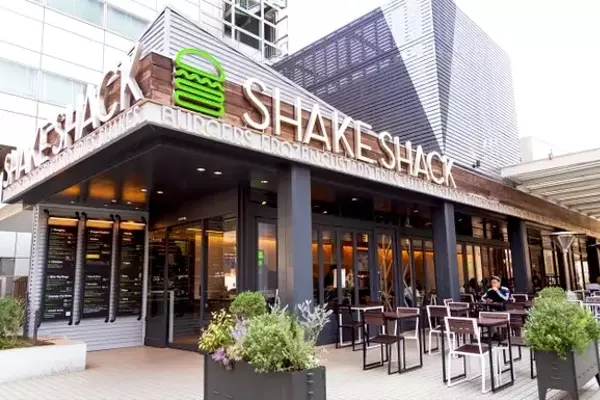 Shake Shack's Stock Outlook Downgraded Amid Rising Beef Costs and Weakening Profitability