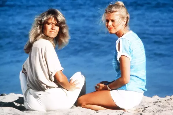 Farrah Fawcett's Departure from Charlie's Angels and Her Replacement