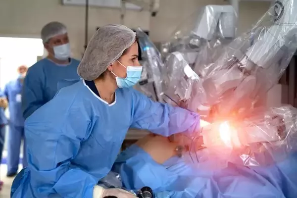Intuitive Surgical (ISRG): Strong Growth, High Valuation, and Investment Outlook