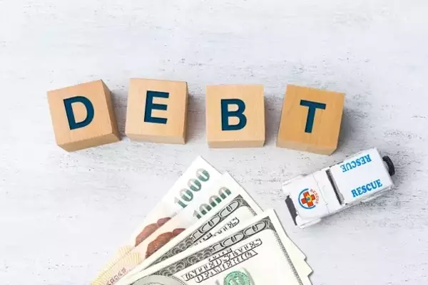 The Rising US Federal Debt: A Looming Crisis?
