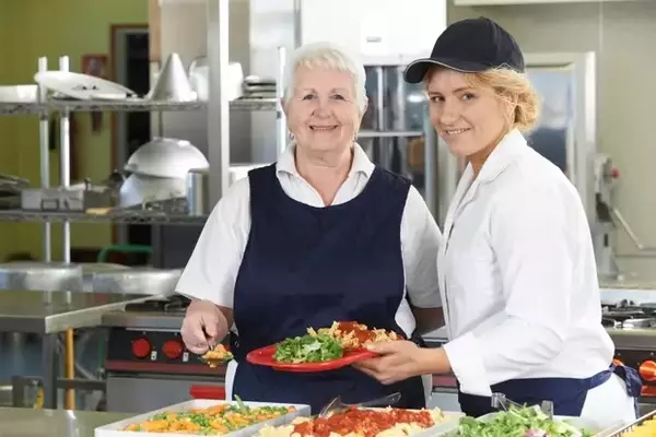 Compass Group PLC Faces Margin Squeeze Despite Revenue Growth