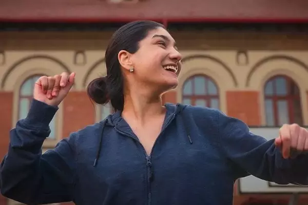 A Young Roma Woman Navigates Cultural Collision in 'I Matter' - Exclusive Venice Clip Revealed