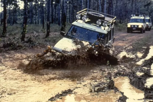 The 1994 Land Rover Discovery's Inaugural North American Journey Through the Jungles of Belize