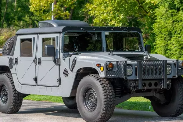 The Road-Legal 1989 AM General M998 HMMWV: A Detailed Review
