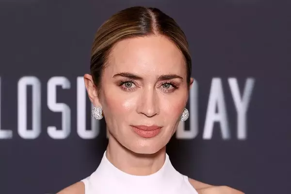 Emily Blunt to Receive Prestigious Kirk Douglas Award for Excellence in Film