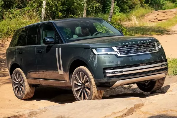 2027 Land Rover Range Rover Electric: A New Era of Luxury Off-Roading