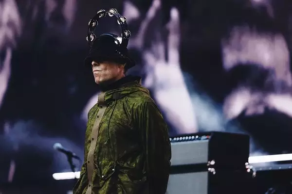 Oasis Documentary Filmmakers Detail Gallagher Brothers' Emotionless Reunion and Epic Comeback