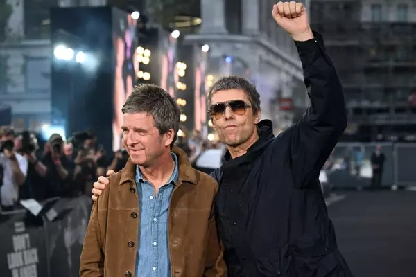Gallagher Brothers' Oasis Documentary Premieres in London