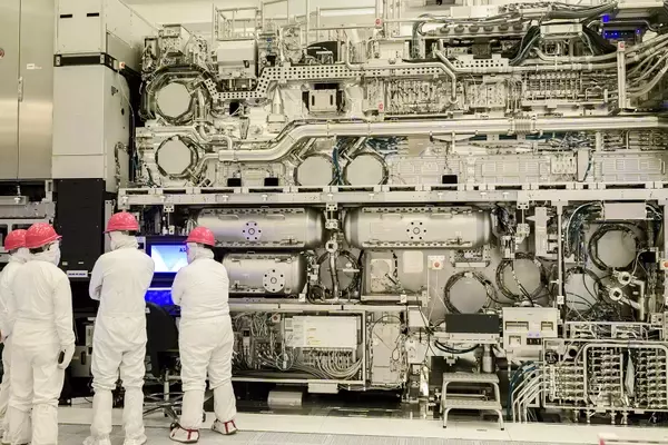 Chipmakers Embrace Advanced EUV Technology for Next-Gen Processors
