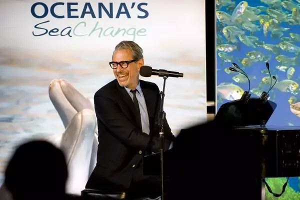 Jeff Goldblum to host SNL U.K. Season 2 Premiere, Honored by Oceana for Environmental Advocacy