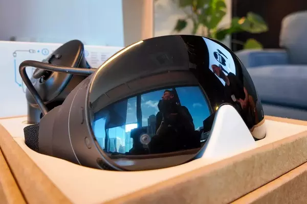 VR Headset Shipments Decline Amidst Market Challenges, Raising Concerns for Valve's Steam Frame