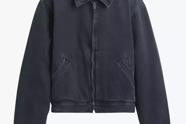 Gap's New Denim Workwear Jacket: A Blend of Style and Functionality